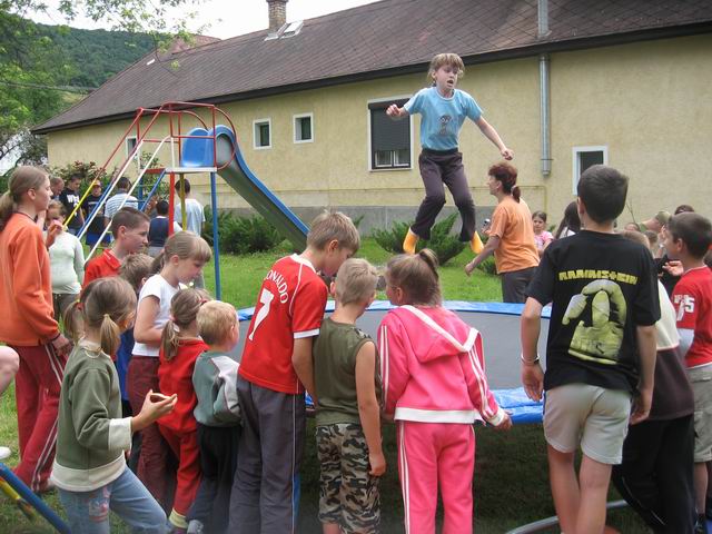 Gyereknap 10.